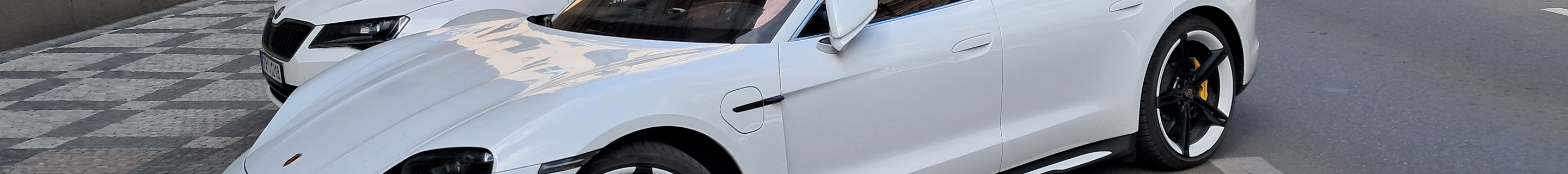 Porsche Taycan Turbo MkI