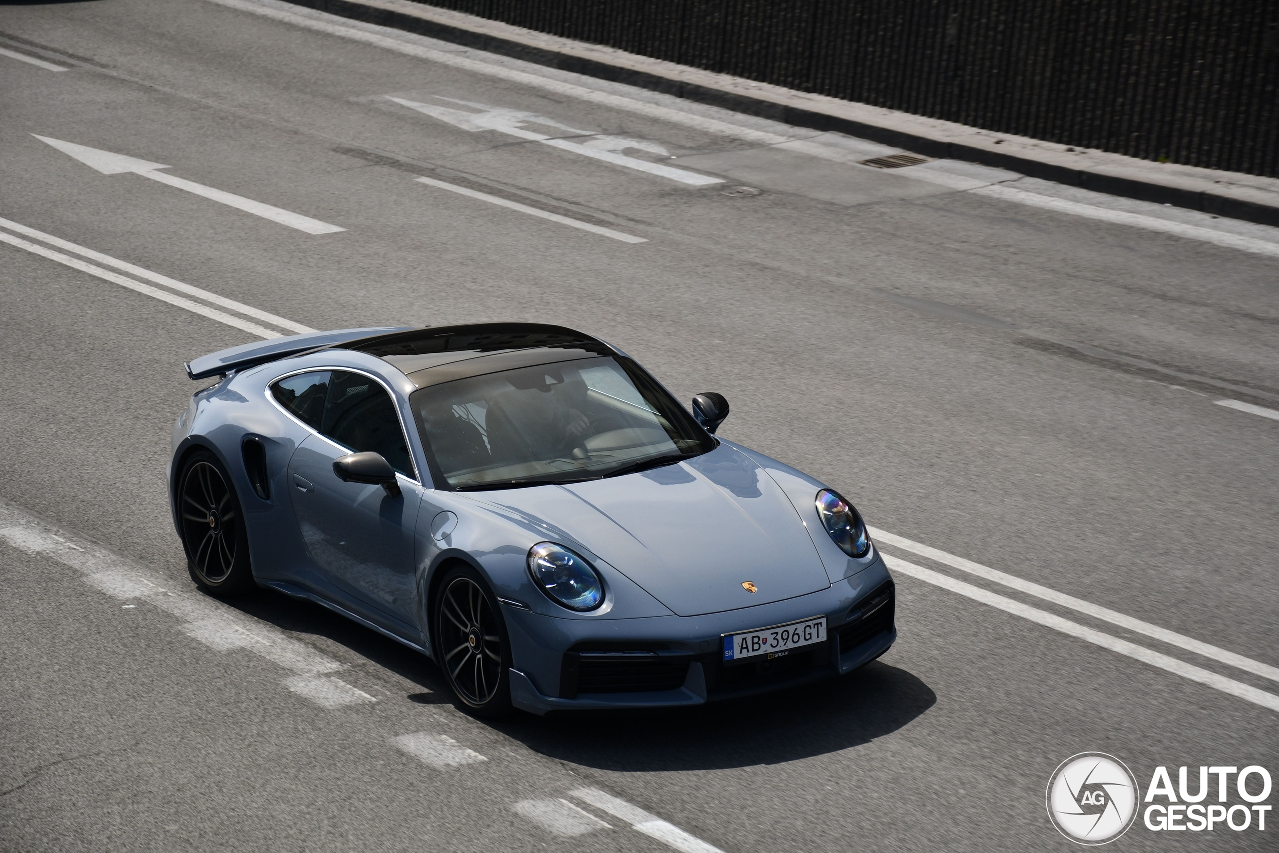 Porsche 992 Turbo MkI
