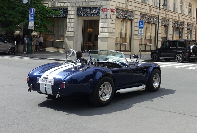 AC Cobra 427