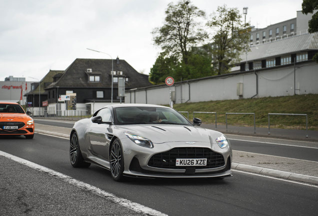 Aston Martin DB12
