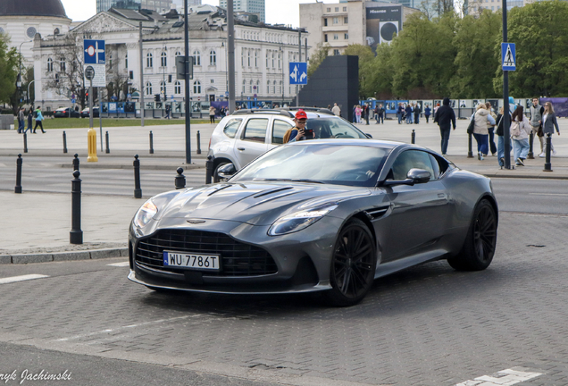 Aston Martin DB12