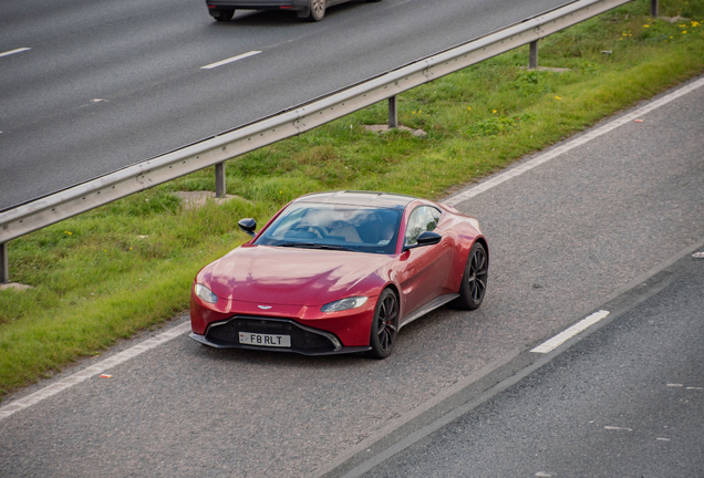 Aston Martin V8 Vantage 2018
