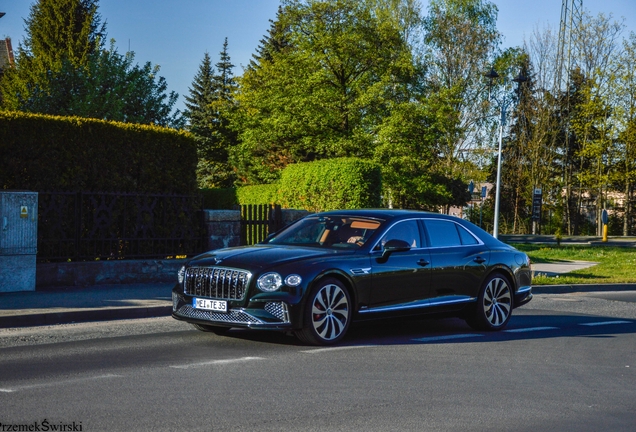 Bentley Flying Spur Azure 2025