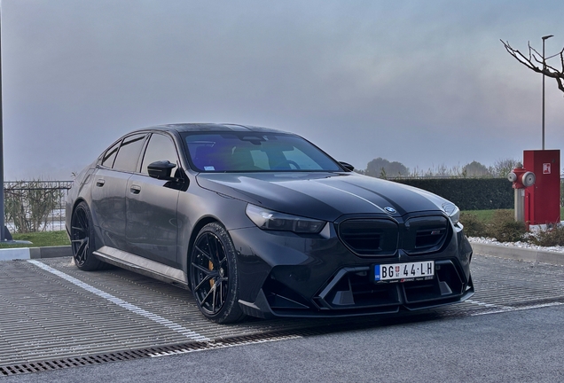 BMW M5 G90