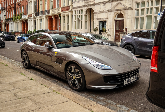Ferrari GTC4Lusso