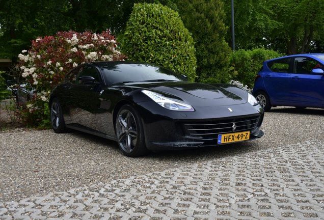 Ferrari GTC4Lusso
