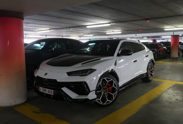 Lamborghini Urus Performante