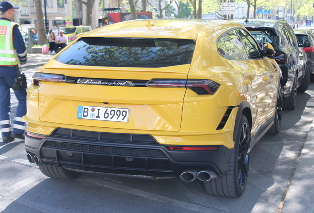 Lamborghini Urus S