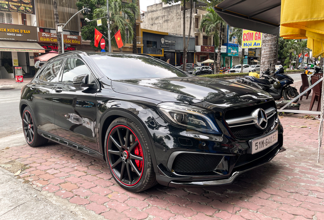 Mercedes-Benz GLA 45 AMG Edition 1