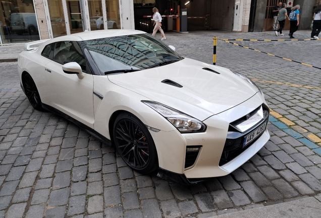 Nissan GT-R 2017
