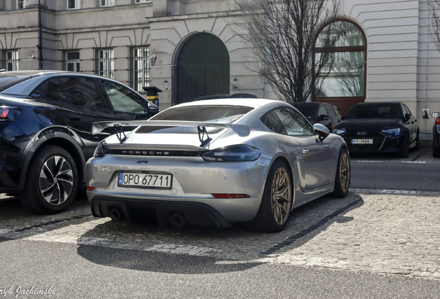 Porsche 718 Cayman GT4