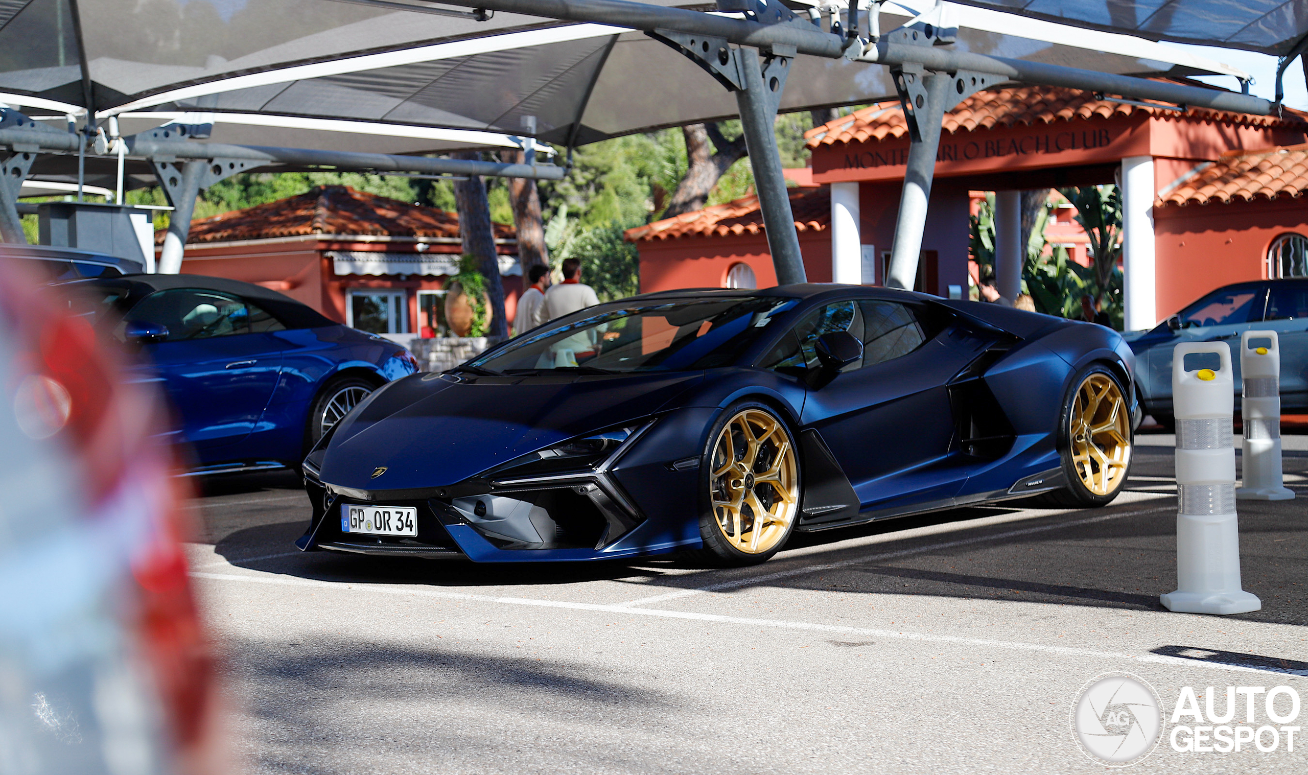 Lamborghini Revuelto