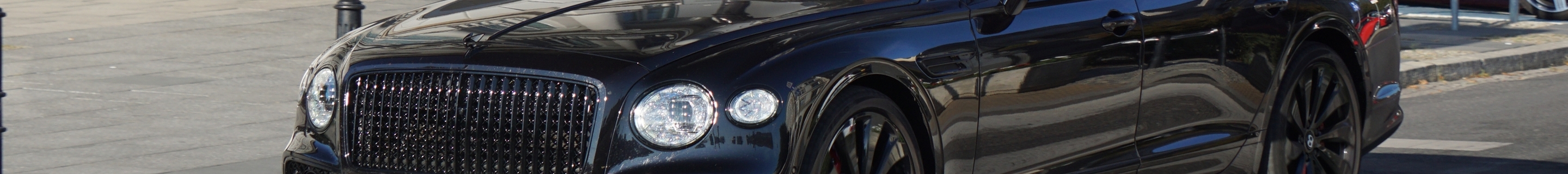 Bentley Flying Spur V8 2021