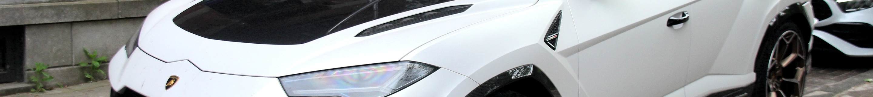 Lamborghini Urus Performante