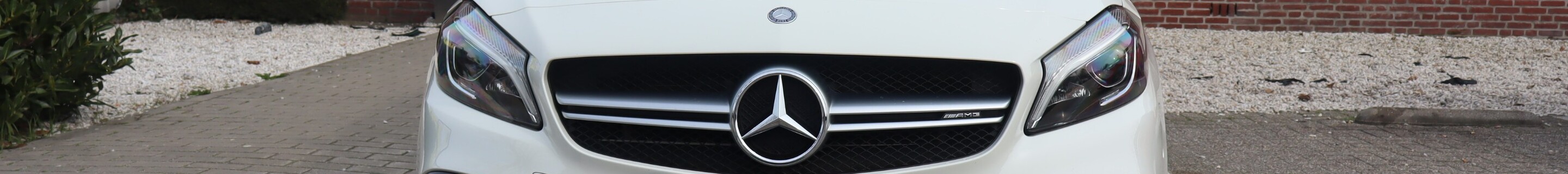 Mercedes-AMG A 45 W176 2015