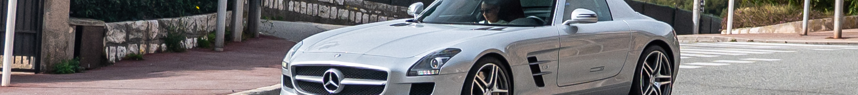 Mercedes-Benz SLS AMG