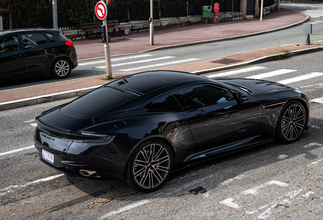 Aston Martin DB12