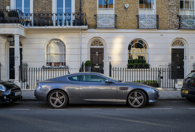 Aston Martin DB9