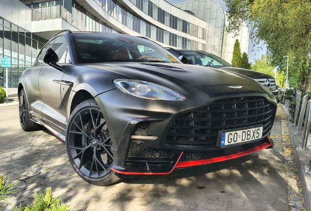 Aston Martin DBX S