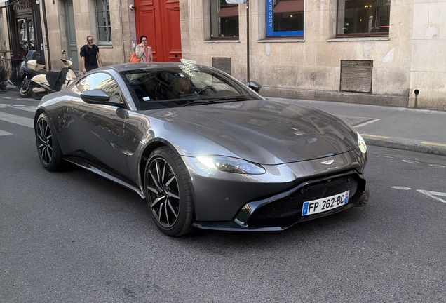 Aston Martin V8 Vantage 2018
