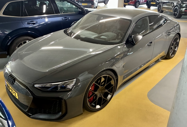 Audi RS E-Tron GT 2025