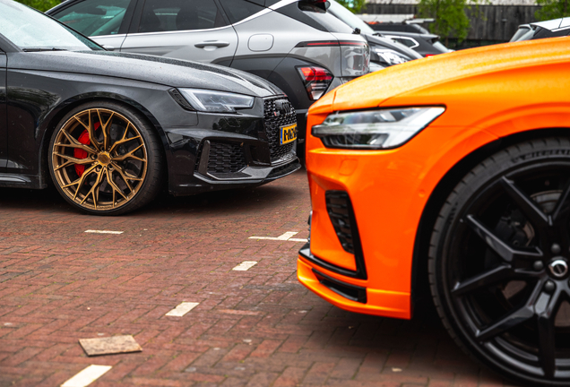 Audi RS4 Avant B9