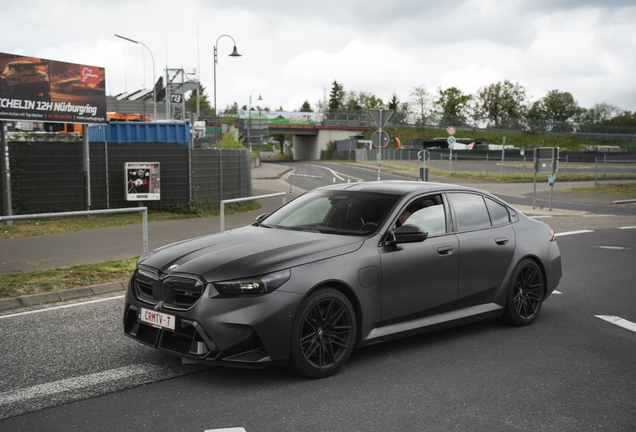 BMW M5 G90