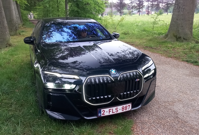 BMW M760e xDrive