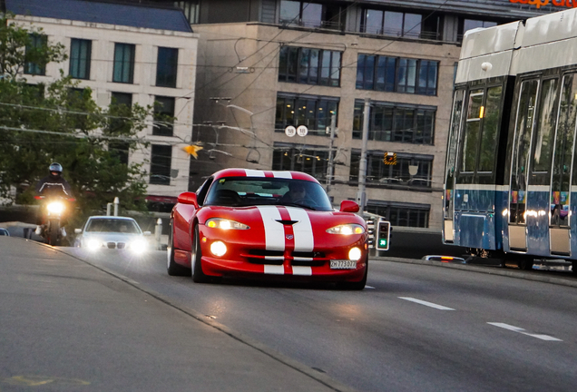 Dodge Viper GTS