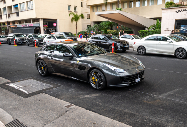 Ferrari GTC4Lusso