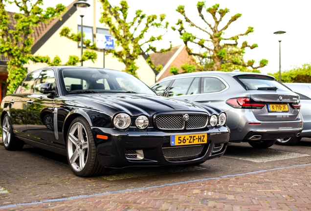 Jaguar XJR