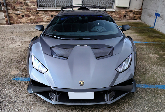 Lamborghini Huracán LP640-2 STO