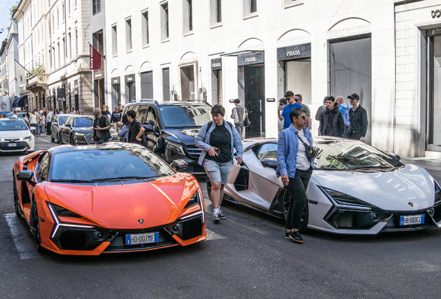 Lamborghini Revuelto