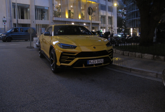 Lamborghini Urus