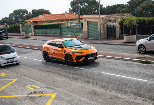 Lamborghini Urus Performante