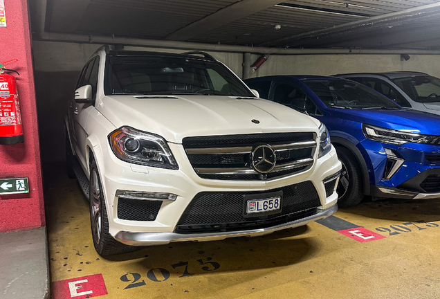 Mercedes-Benz GL 63 AMG X166