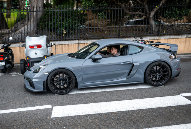 Porsche 718 Cayman GT4