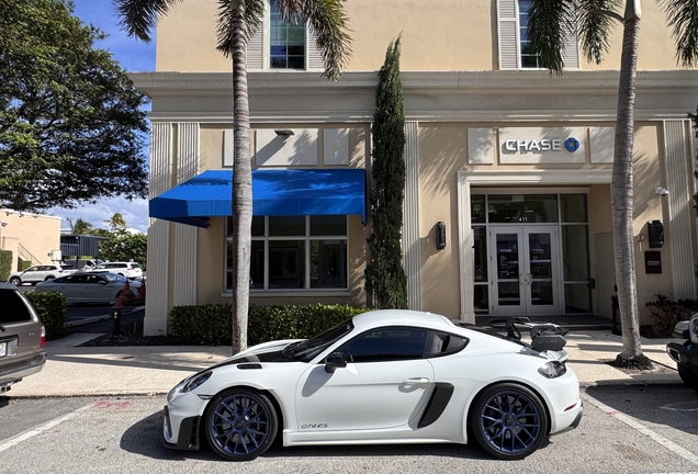 Porsche 718 Cayman GT4 RS Weissach Package