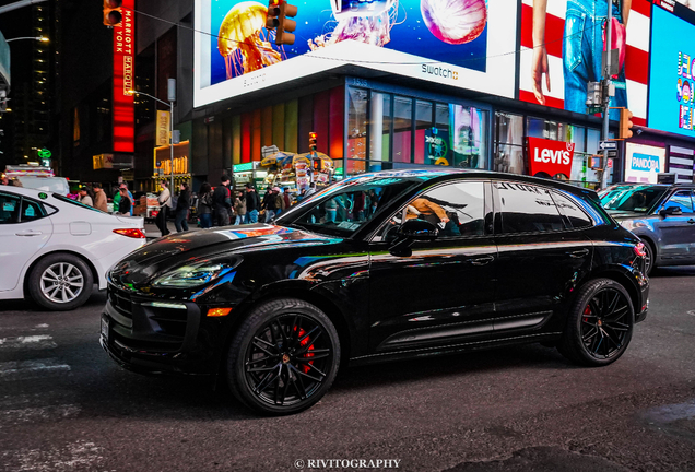 Porsche 95B Macan GTS MkIII