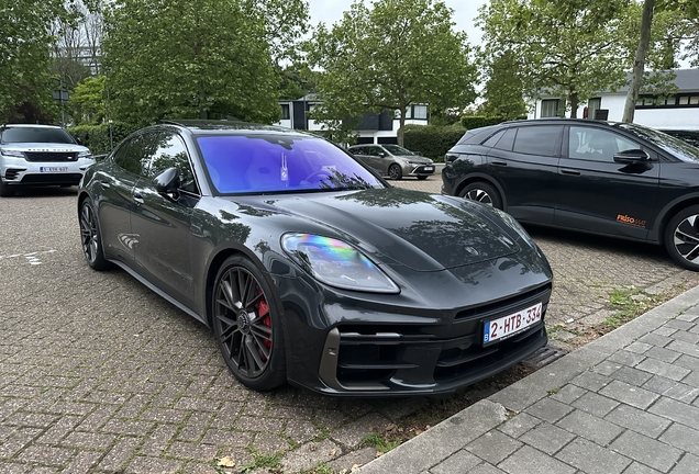 Porsche 972 Panamera Turbo S E-Hybrid