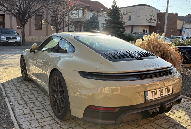 Porsche 992 Carrera 4 GTS MkII