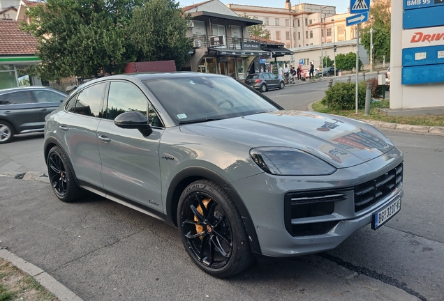 Porsche Cayenne Coupé Turbo E-Hybrid