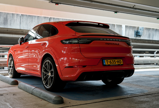 Porsche Cayenne Coupé Turbo S E-Hybrid
