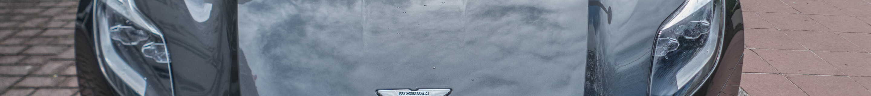 Aston Martin DB11