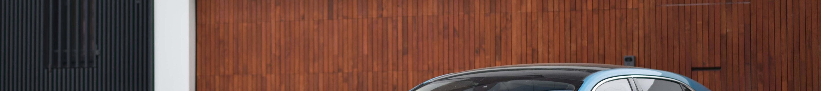 Bentley Flying Spur Hybrid Azure
