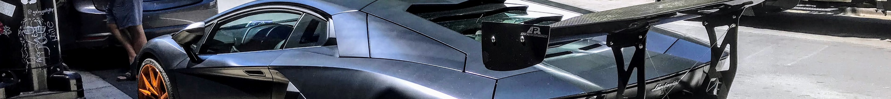 Lamborghini Aventador LP700-4