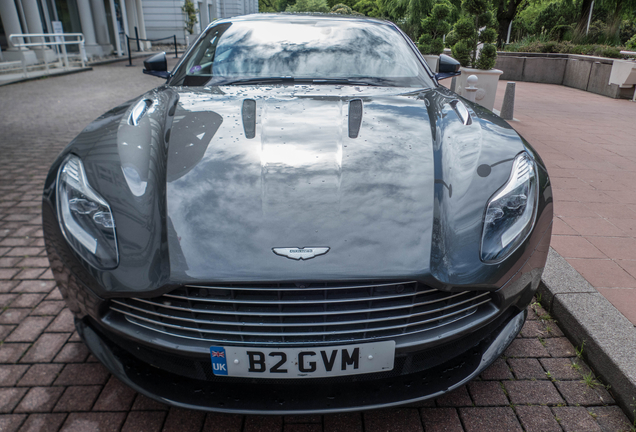 Aston Martin DB11
