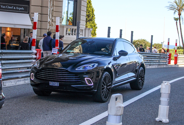 Aston Martin DBX