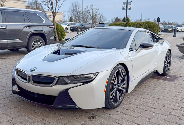 BMW i8