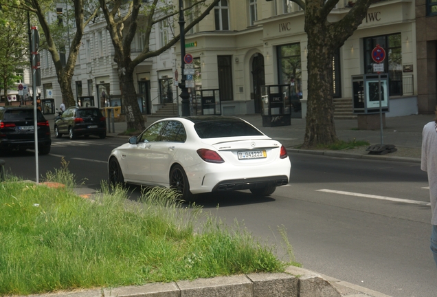 Mercedes-AMG C 63 S W205